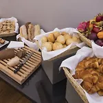 Hotel Art'otel Mitte, Powered By Radisson 4*