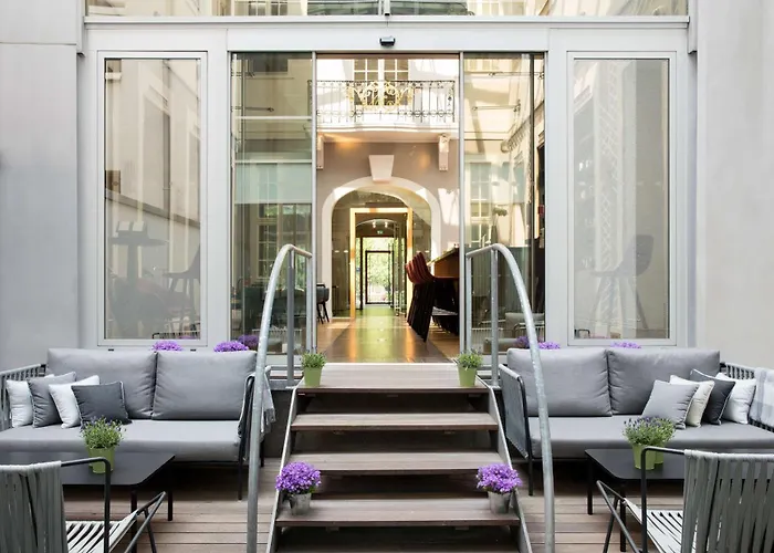 Hotel Art'otel Mitte, Powered By Radisson 4*