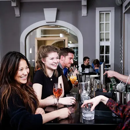 ホテル Art'otel Mitte, Powered By Radisson 4*
