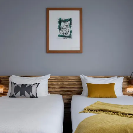 Art'otel Mitte, Powered By Radisson ホテル 4*