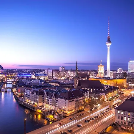 ホテル Art'otel Mitte, Powered By Radisson